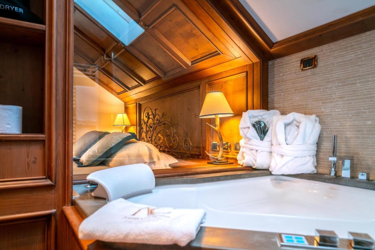 Ambra Cortina Luxury&Fashion Hotel Cortina dʼAmpezzo Exterior foto
