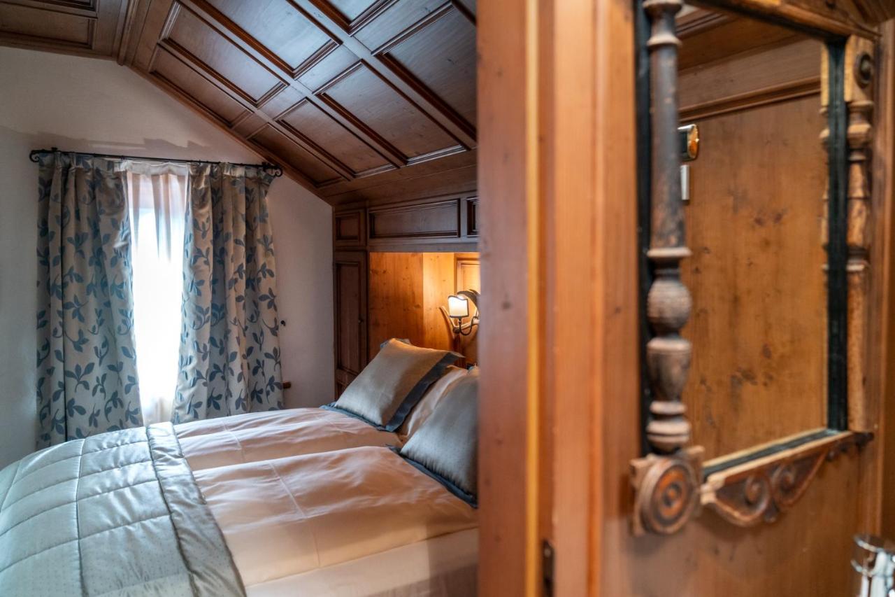 Ambra Cortina Luxury&Fashion Hotel Cortina dʼAmpezzo Exterior foto
