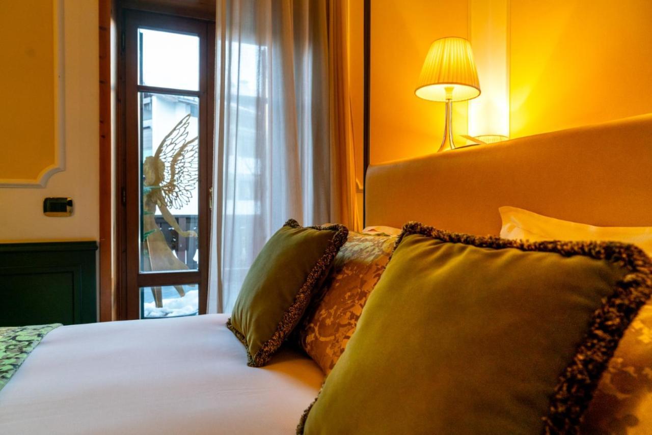 Ambra Cortina Luxury&Fashion Hotel Cortina dʼAmpezzo Exterior foto