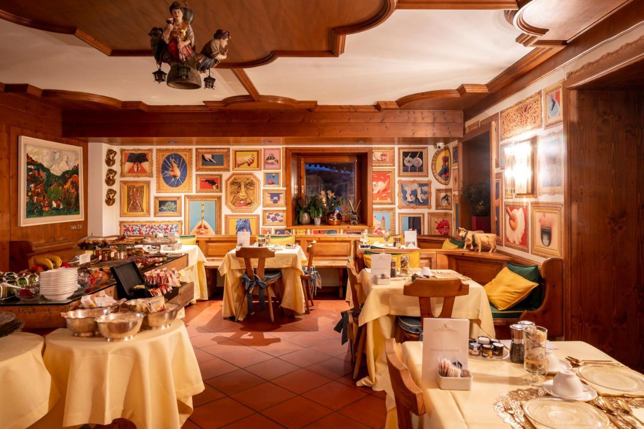Ambra Cortina Luxury&Fashion Hotel Cortina dʼAmpezzo Exterior foto