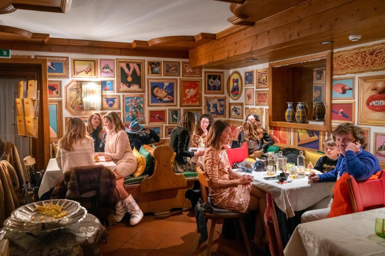 Ambra Cortina Luxury&Fashion Hotel Cortina dʼAmpezzo Exterior foto